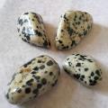 Jaspe dalmatien pierre roulee 1