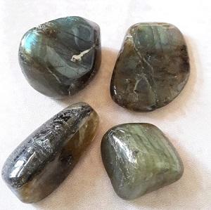 Labradorite pierre roulee 1