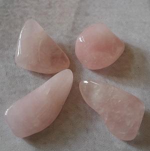 Quartz rose pierre roulee